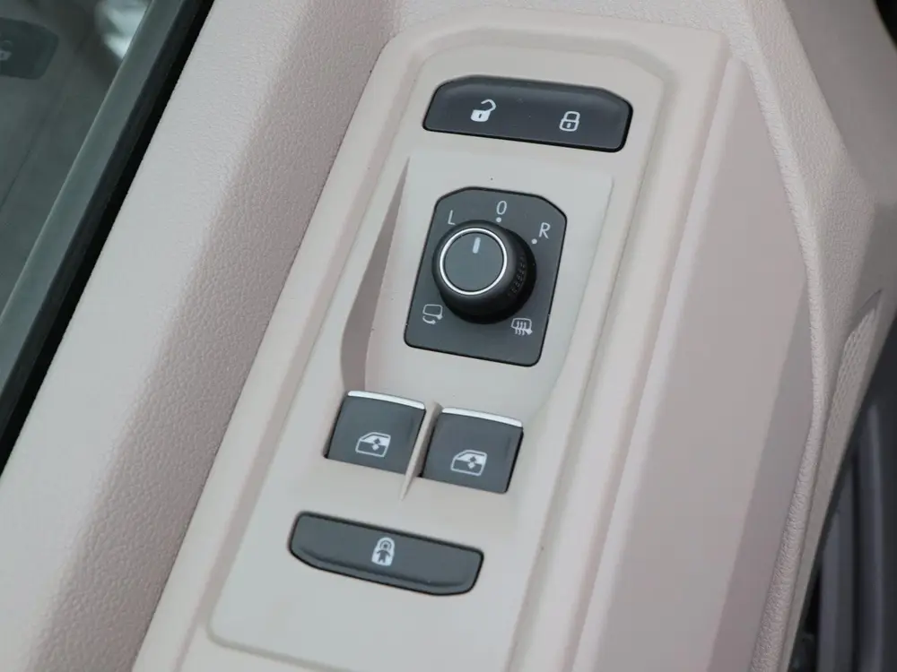 Volkswagen Multivan Bulli L2 1.5 eHybrid EU6 uit 2026, foto 20