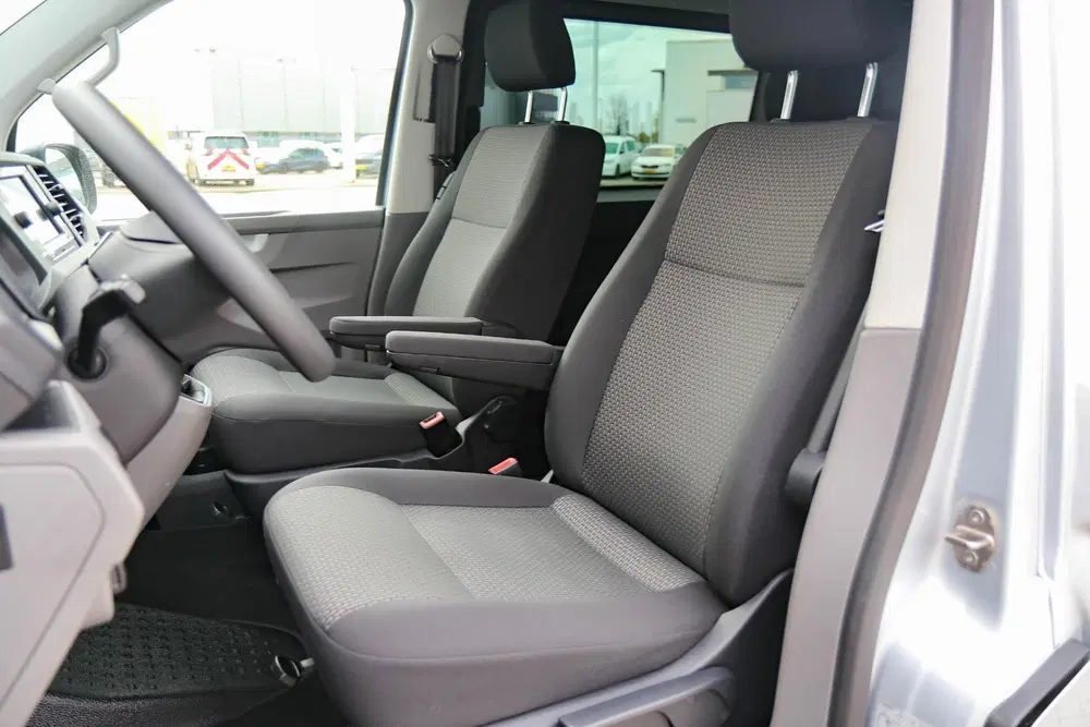 Volkswagen Transporter 2.0 TDI 110pk L2H1 DC 28 Comfortline uit 2024, foto 4