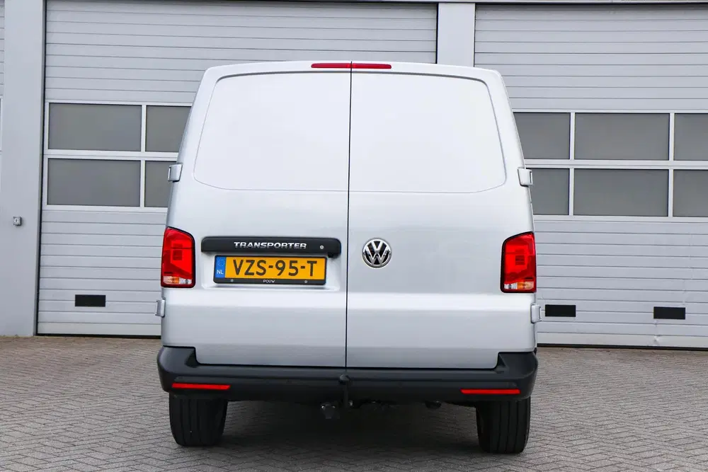 Volkswagen Transporter 2.0 TDI 110pk L2H1 DC 28 Comfortline uit 2024, foto 9