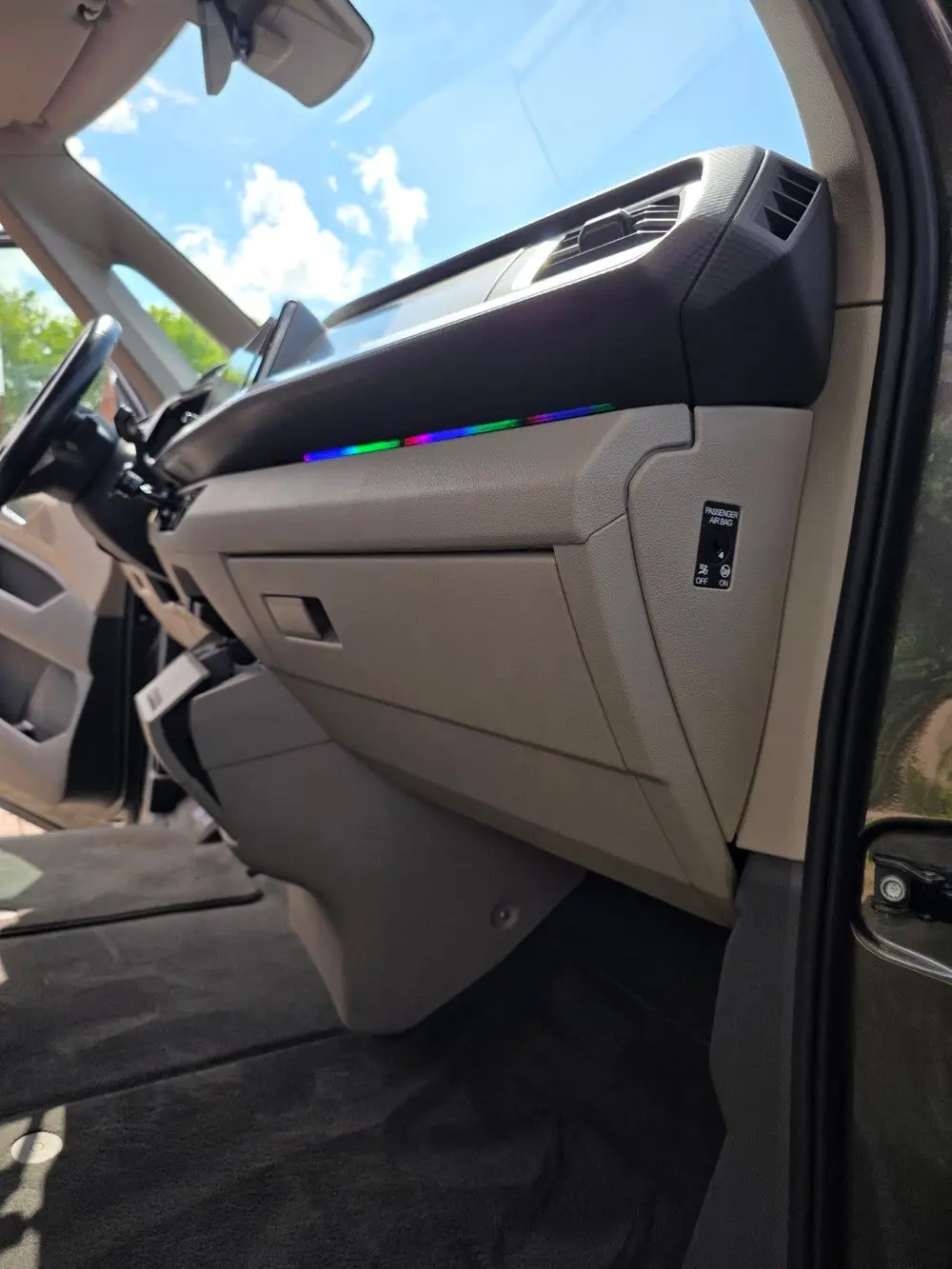 Volkswagen Multivan 1.4 Ehybrid 218pk L1h1 6-DSG 2022 Grijs uit 2022, foto 12