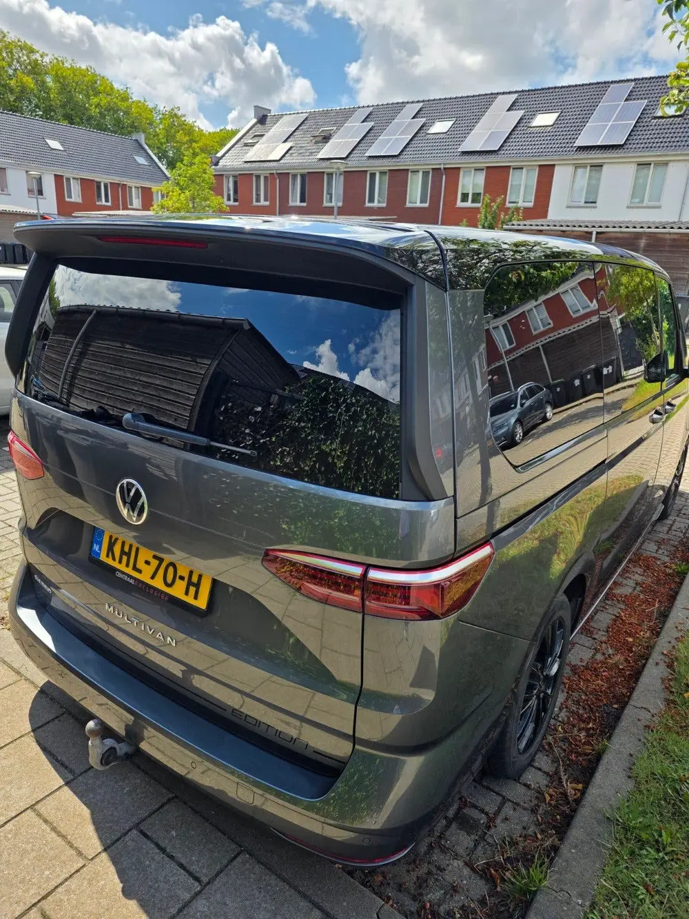 Volkswagen Multivan 1.4 Ehybrid 218pk L1h1 6-DSG 2022 Grijs uit 2022, foto 2