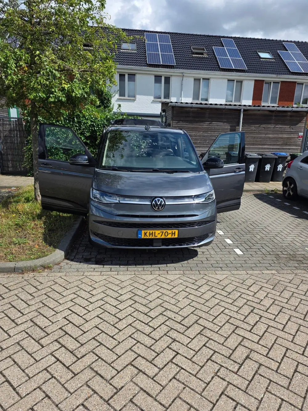 Volkswagen Multivan 1.4 Ehybrid 218pk L1h1 6-DSG 2022 Grijs uit 2022, foto 8