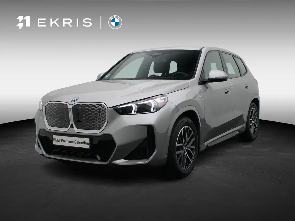 BMW iX1 xDrive30 Launch Edition uit 2025