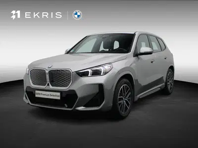 BMW iX1 xDrive30 Launch Edition uit 2025