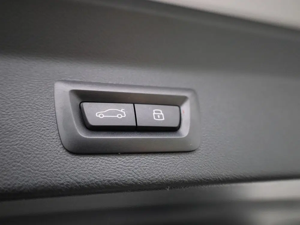 BMW iX3 High Executive 80 kWh uit 2024, foto 12
