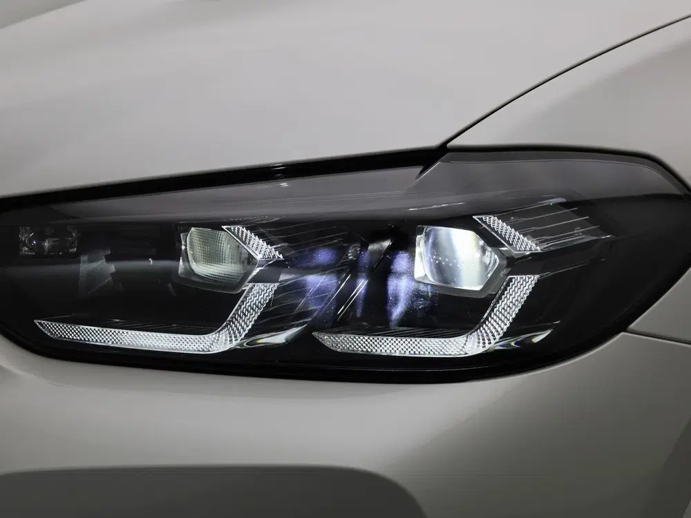 BMW iX3 High Executive 80 kWh uit 2024, foto 15