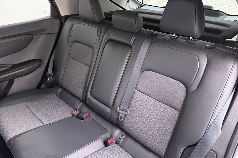 Nissan Ariya Evolve 66 kWh 98%SOH Warmtepomp Half-Leder uit 2023, foto 12