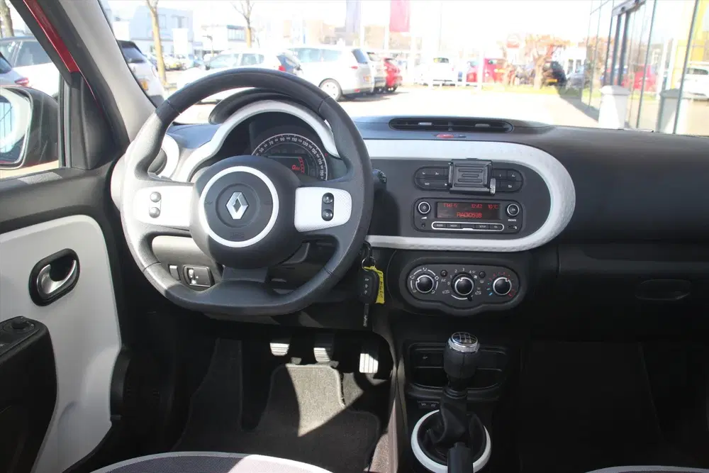 Renault Twingo 75PK-COLLECTION-33DKM-AIRCO-CRUISE-BLUETOO uit 2020, foto 12