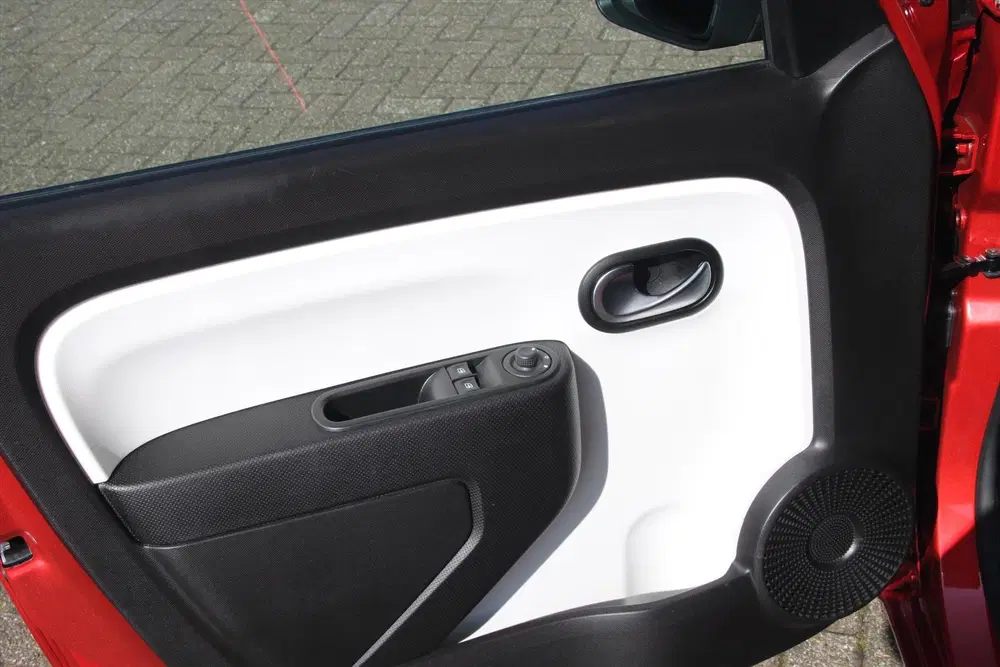 Renault Twingo 75PK-COLLECTION-33DKM-AIRCO-CRUISE-BLUETOO uit 2020, foto 5