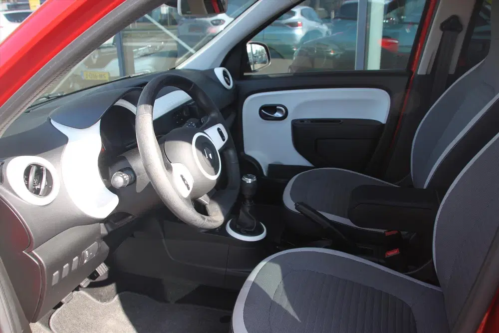 Renault Twingo 75PK-COLLECTION-33DKM-AIRCO-CRUISE-BLUETOO uit 2020, foto 6