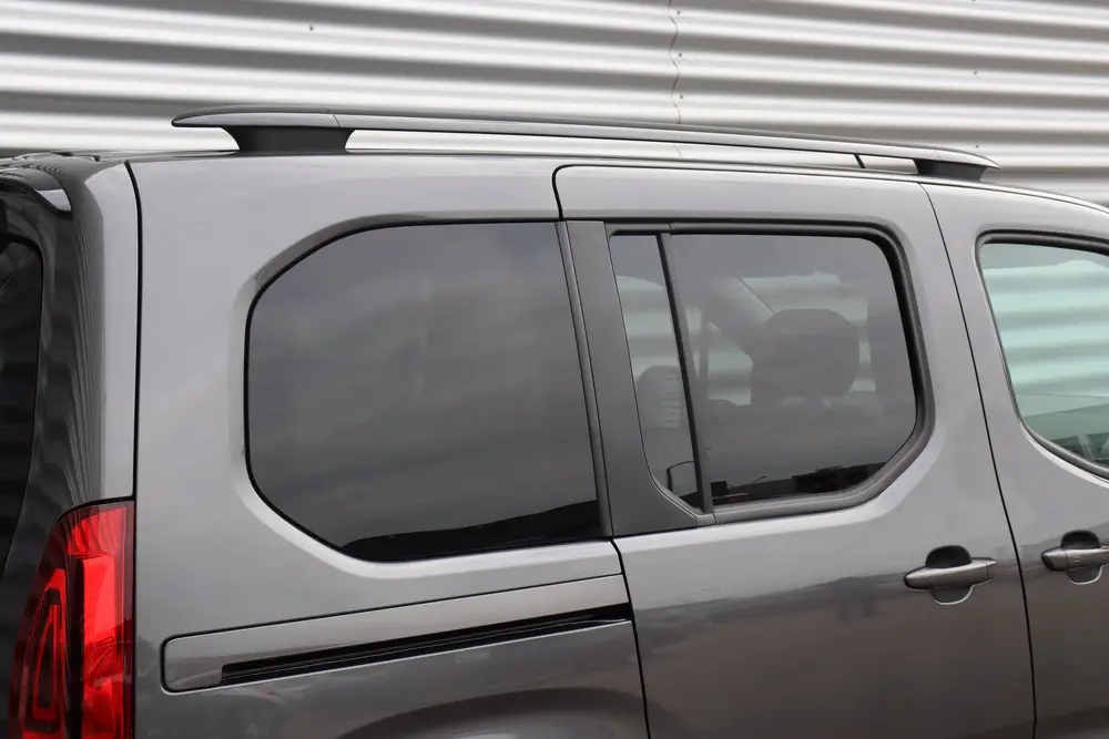 Citroën Berlingo Citroen Berlingo 1.2 PURETECH 130PK SHINE uit 2023, foto 12