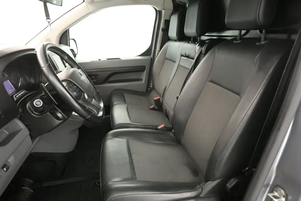 Opel Vivaro 2.0 CDTI L2H1 Innovation uit 2021, foto 10