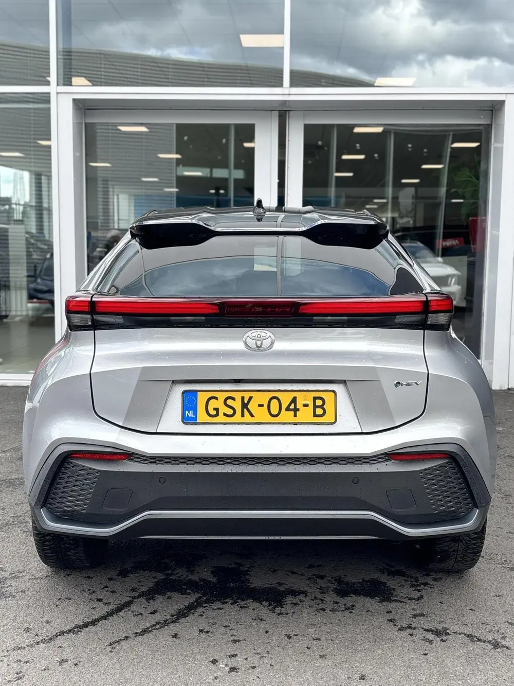 Toyota C-Hr 1.8 Hybrid 140 First Edition uit 2024, foto 6