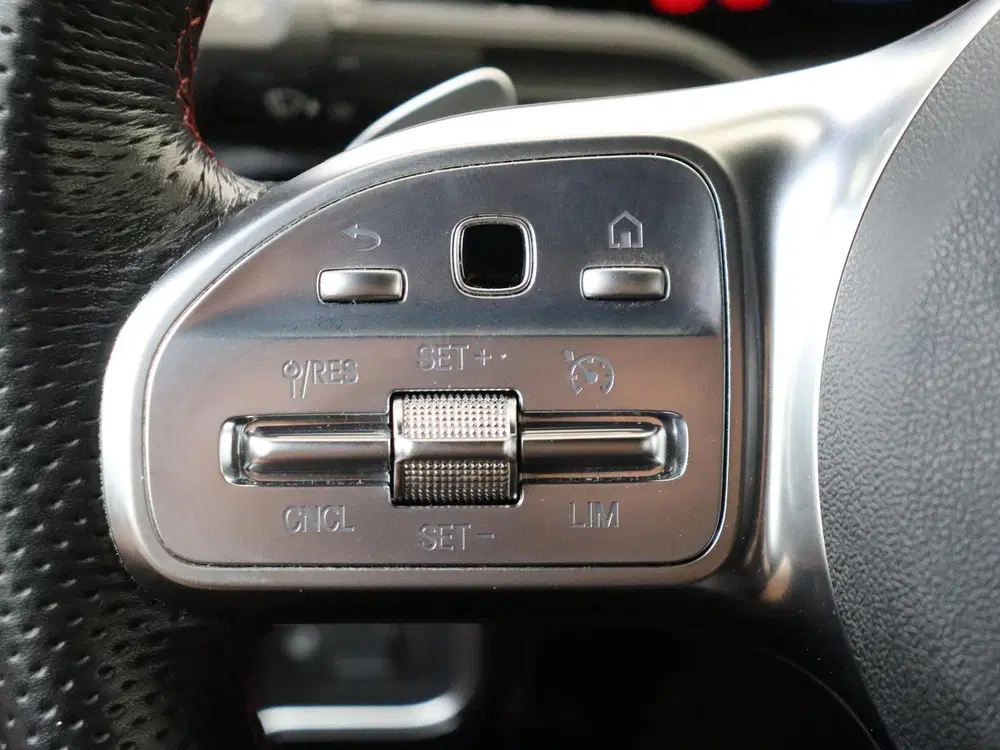 Mercedes-Benz CLA 180 Business Solution AMG uit 2019, foto 13