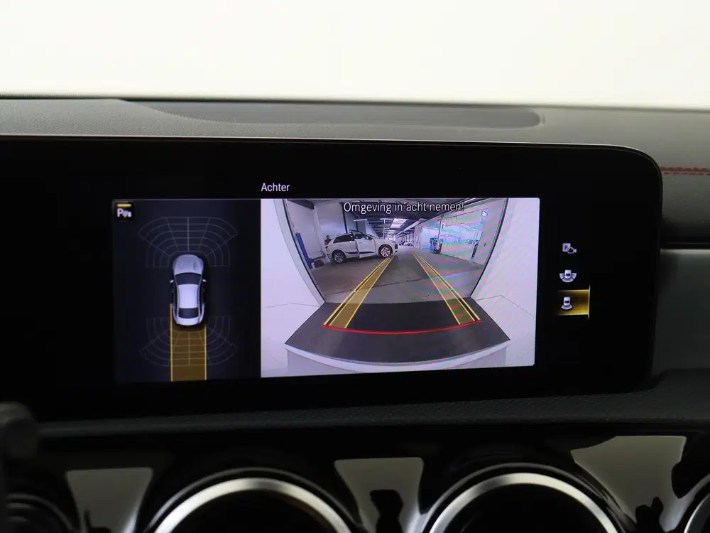 Mercedes-Benz CLA 180 Business Solution AMG uit 2019, foto 19