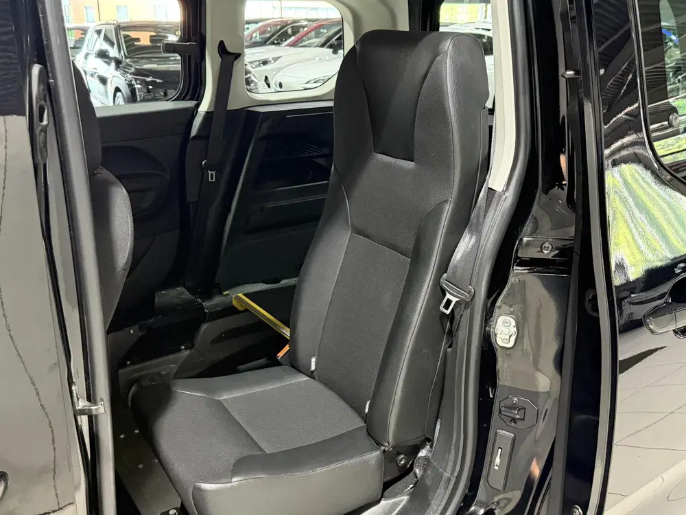 Peugeot Rifter 1.2 Puretech Active Pack Rolstoel uitvoeri uit 2023, foto 19