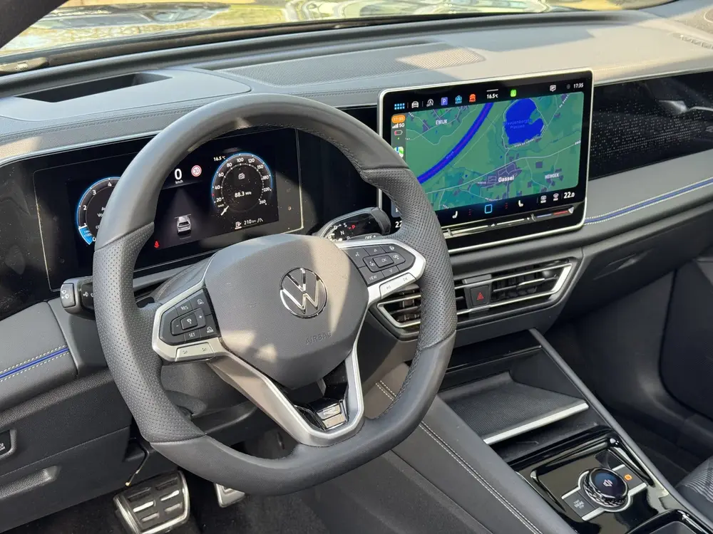 Volkswagen Tiguan 1.5 eTSI R-Line Edition | 360 camera | M uit 2024, foto 2