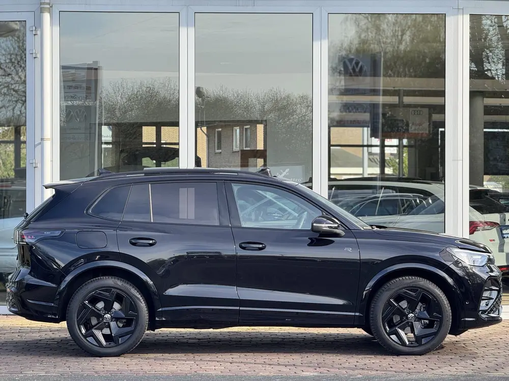 Volkswagen Tiguan 1.5 eTSI R-Line Edition | 360 camera | M uit 2024, foto 7