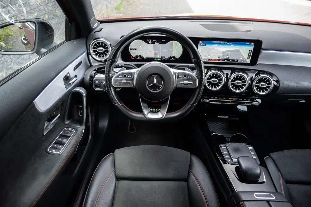 Mercedes-Benz A-Klasse 250 e Business Solution AMG Limited P uit 2020, foto 20