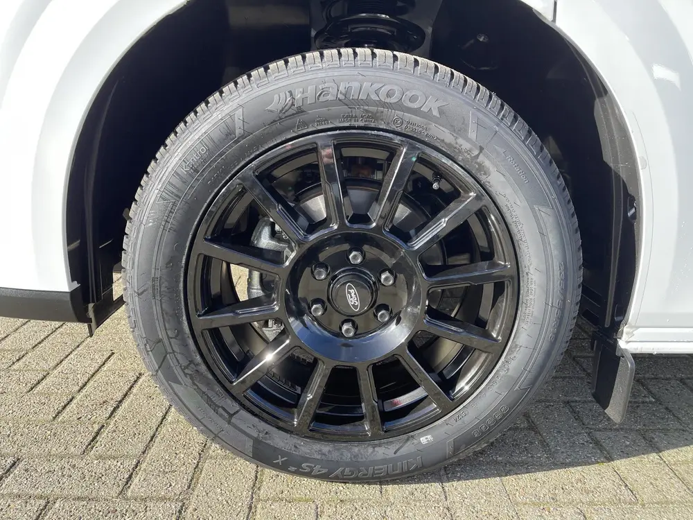 Ford Transit Custom 320 2.0 TDCI 130pk L2H1 Sport originele uit 2024, foto 2