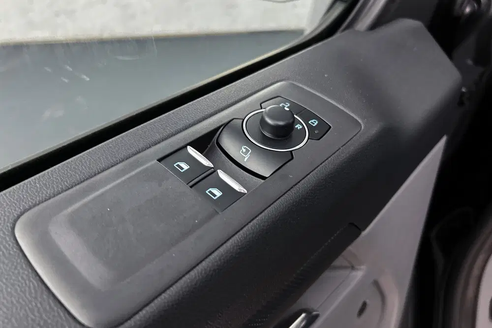Ford E-Custom 340 L2 71KWh Sport uit 2026, foto 16