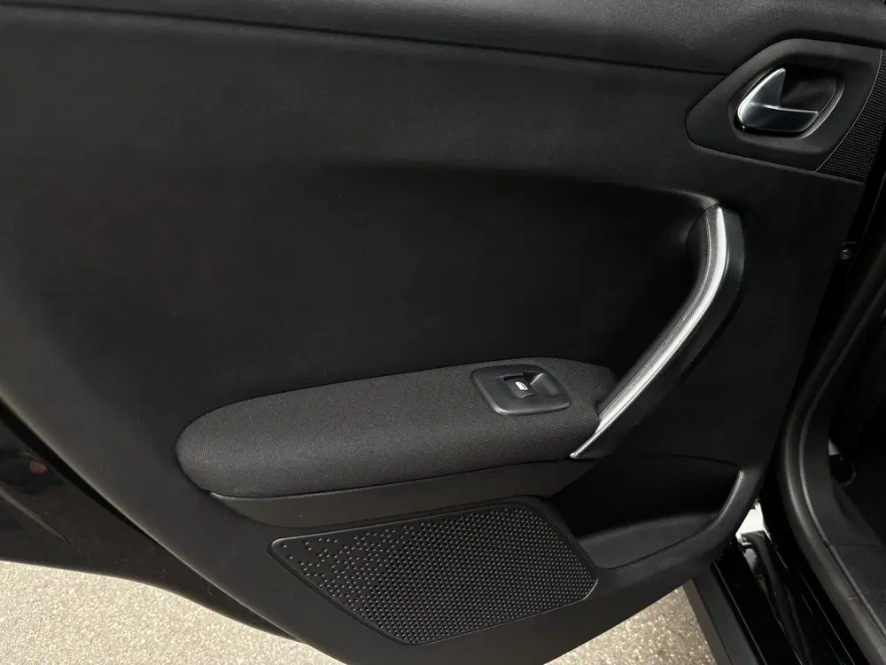 Peugeot 2008 1.2 PT GT-Line Navi Carplay Automaat PDC C uit 2019, foto 14