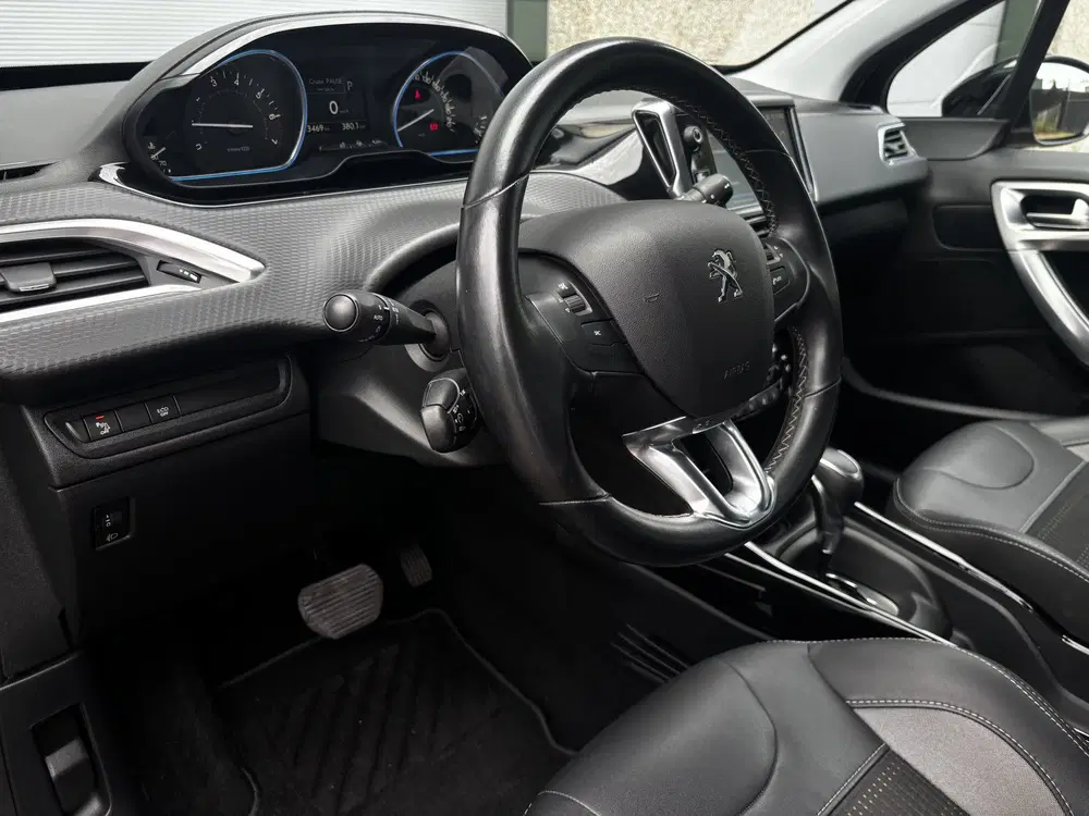 Peugeot 2008 1.2 PT GT-Line Navi Carplay Automaat PDC C uit 2019, foto 19