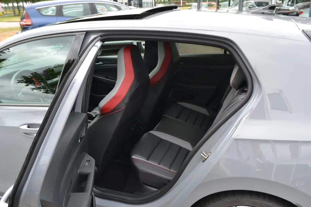 Volkswagen Golf 2.0 TSI GTI Panaoramdak | Virtual Cockpit | uit 2021, foto 13