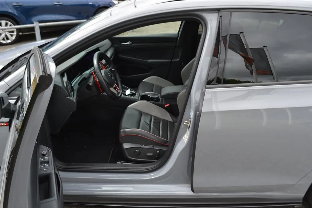 Volkswagen Golf 2.0 TSI GTI Panaoramdak | Virtual Cockpit | uit 2021, foto 9
