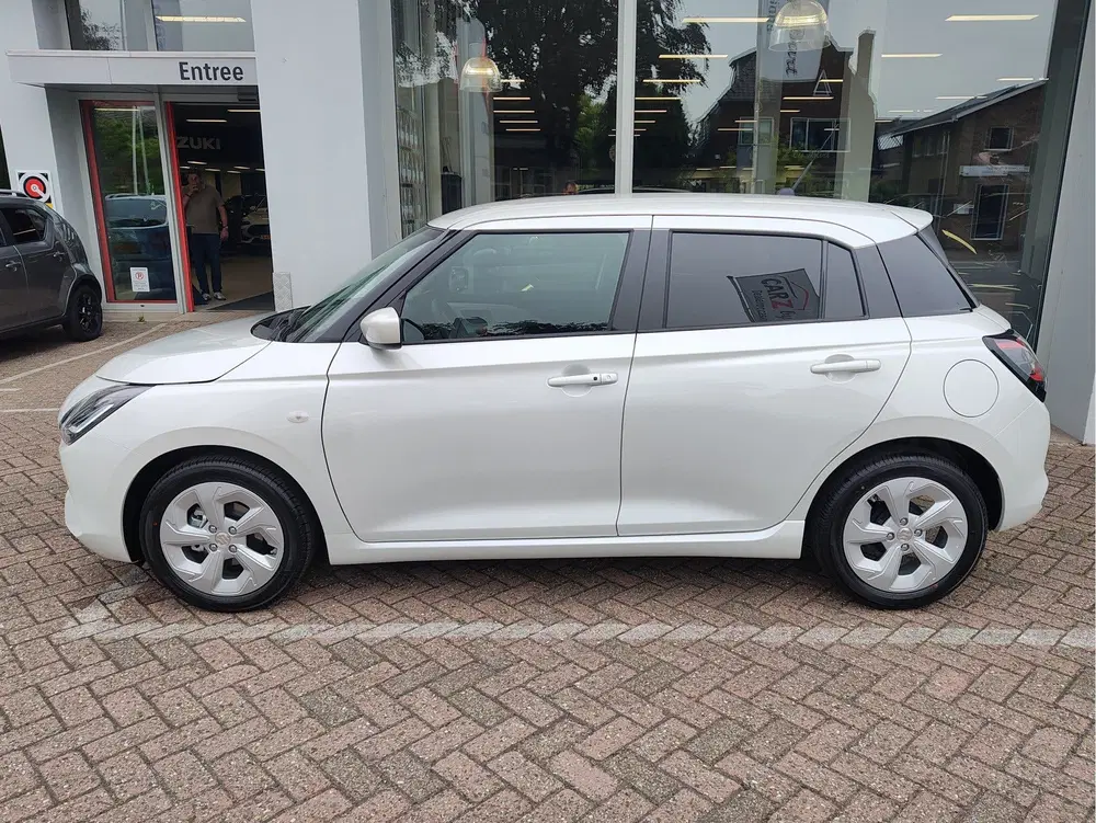 Suzuki Swift 1.2 SELECT SMART HYBRID Direct Leverbaar uit 2026, foto 2