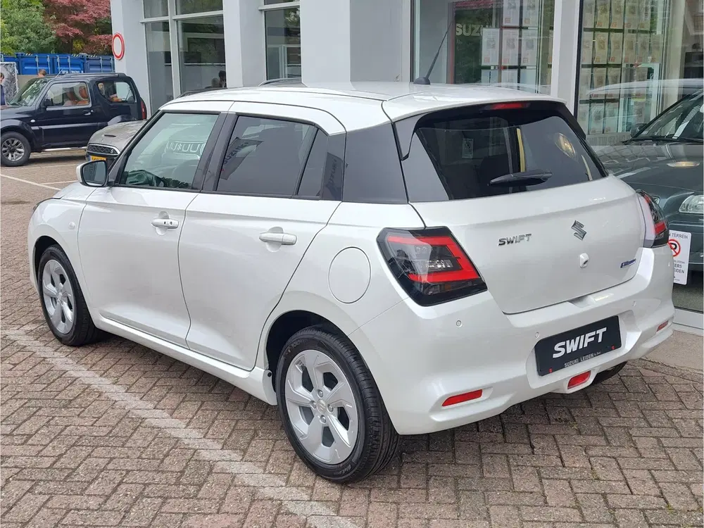 Suzuki Swift 1.2 SELECT SMART HYBRID Direct Leverbaar uit 2026, foto 3