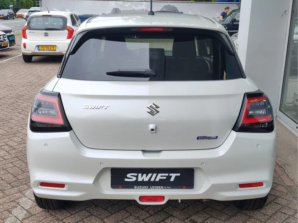Suzuki Swift 1.2 SELECT SMART HYBRID Direct Leverbaar uit 2026, foto 4