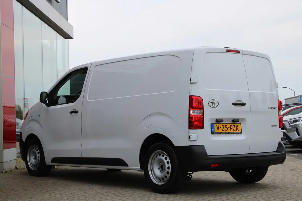 Toyota Proace Challenger Extra Range 75 kWh uit 2024, foto 11
