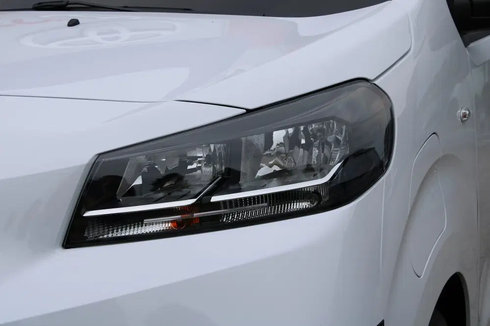 Toyota Proace Challenger Extra Range 75 kWh uit 2024, foto 18