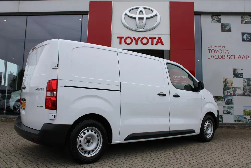 Toyota Proace Challenger Extra Range 75 kWh uit 2024, foto 7