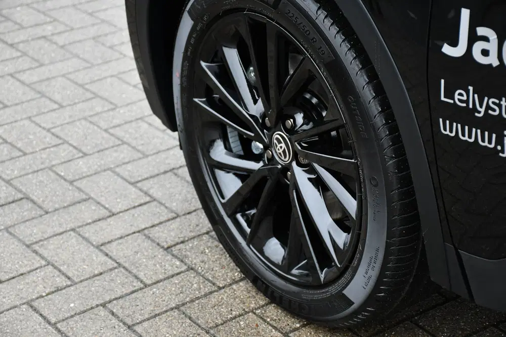 Toyota C-HR 2.0 Plug-in Hybrid 220 Black Edition Autom uit 2026, foto 13