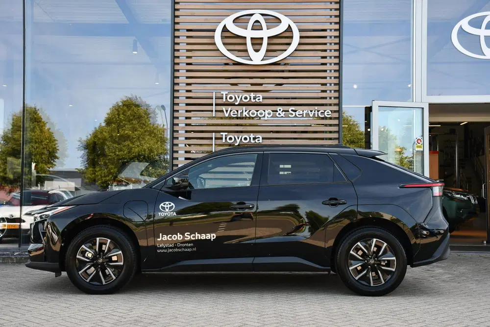 Toyota bZ4X Executive 73 kWh 224pk uit 2025, foto 10