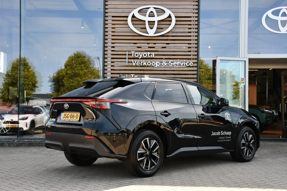 Toyota bZ4X Executive 73 kWh 224pk uit 2025, foto 12