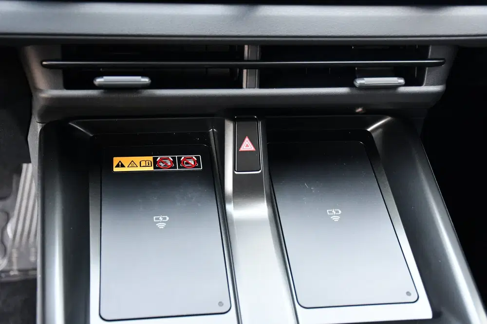 Toyota bZ4X Executive 73 kWh 224pk uit 2025, foto 9