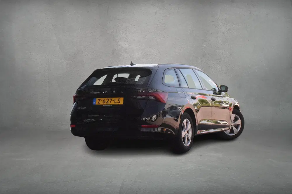 Skoda Octavia 1.0 TSI Business Edition uit 2024, foto 3