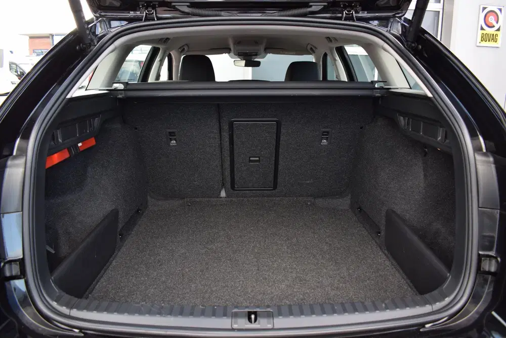 Skoda Octavia 1.0 TSI Business Edition uit 2024, foto 7