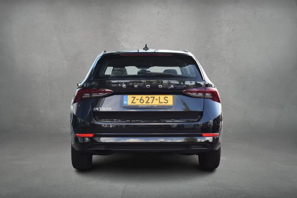 Skoda Octavia 1.0 TSI Business Edition uit 2024, foto 9