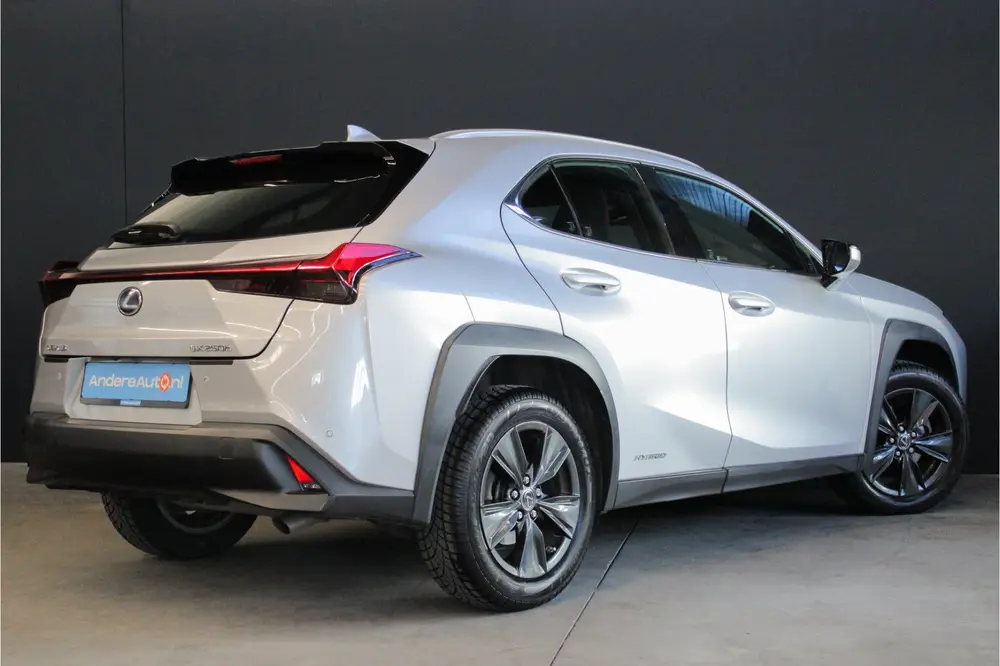 Lexus UX 250h Business Line |parkeersensoren|stoel/stuurverw uit 2019, foto 3