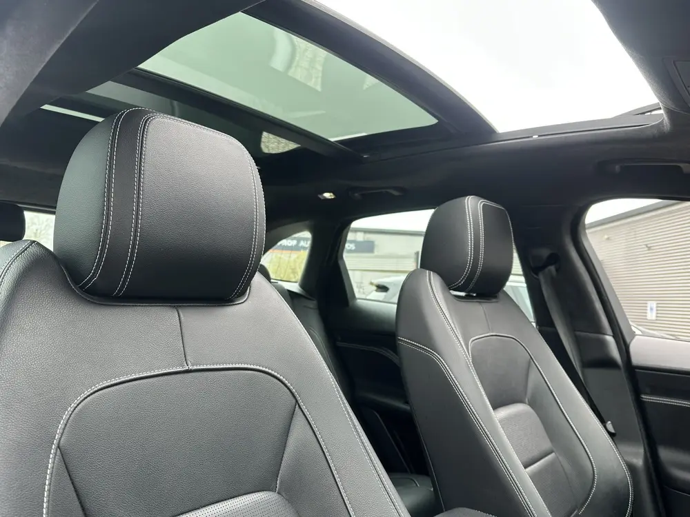 Jaguar F-Pace 2.0t AWD R-Sport uit 2020, foto 12