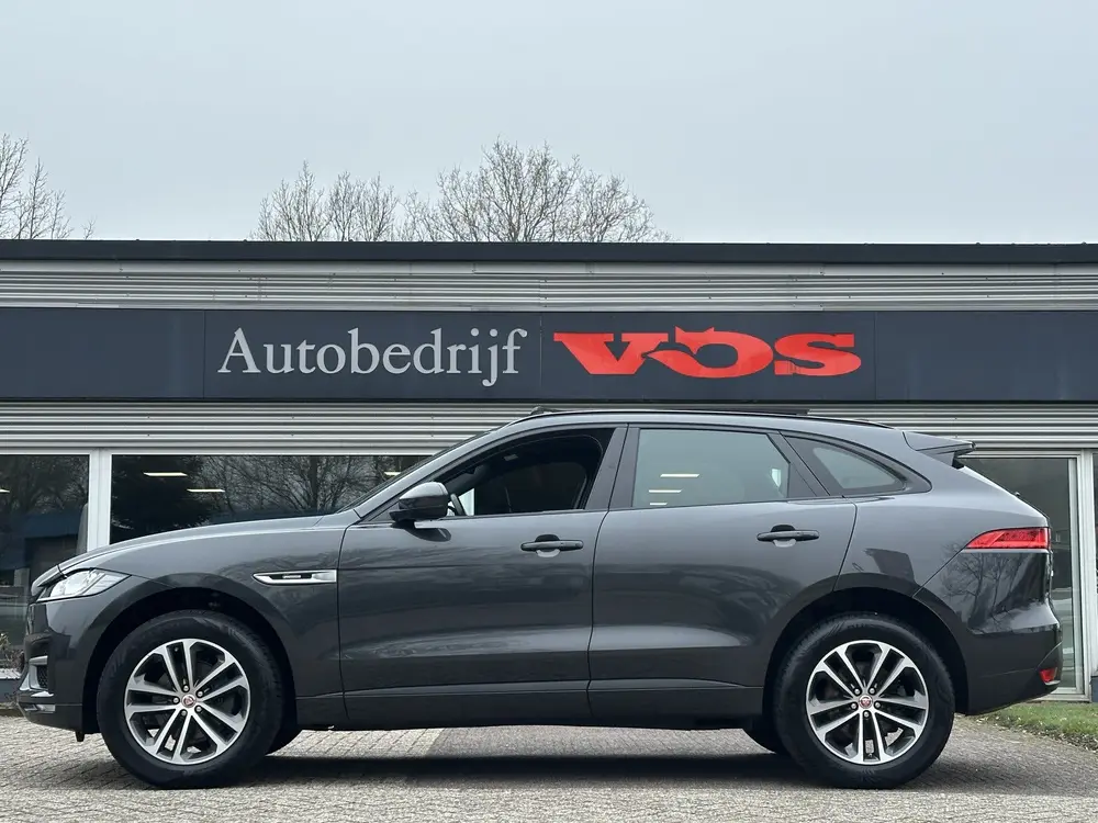 Jaguar F-Pace 2.0t AWD R-Sport uit 2020, foto 3