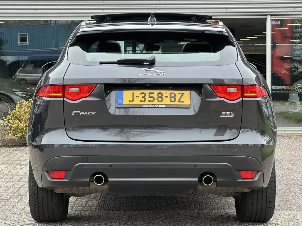 Jaguar F-Pace 2.0t AWD R-Sport uit 2020, foto 7