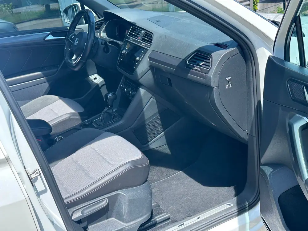 Volkswagen Tiguan 2.0 TSI 4Motion R-Line Highline / PANO / 3 uit 2020, foto 13