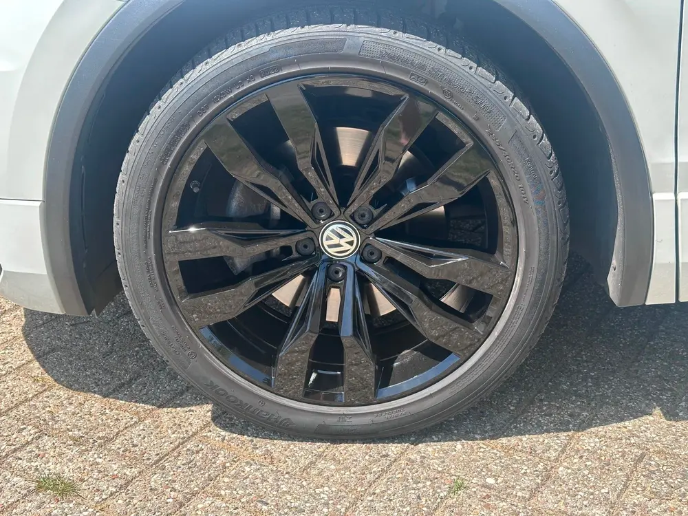 Volkswagen Tiguan 2.0 TSI 4Motion R-Line Highline / PANO / 3 uit 2020, foto 17