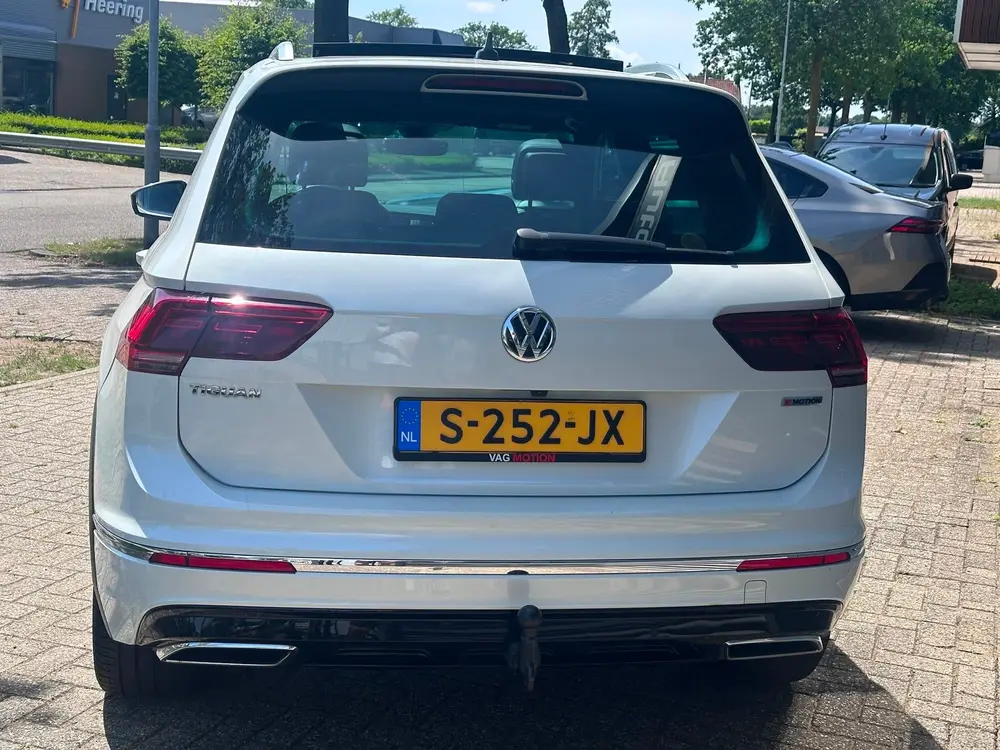 Volkswagen Tiguan 2.0 TSI 4Motion R-Line Highline / PANO / 3 uit 2020, foto 7