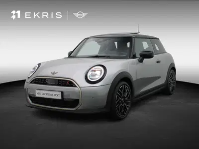 Mini Cooper S Cooper S Favoured Trim uit 2025
